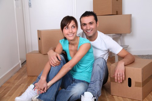 Local removals service planning for Kingston Vale homes and businesses