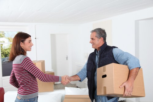 Moving van service for Kingston Vale residential moves